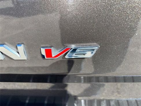 Used 2019 GMC Canyon SLE w/ SLE Convenience Package image 16