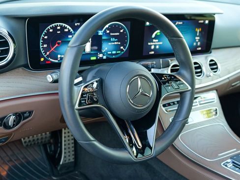 Used 2022 Mercedes-Benz E 450 4MATIC All-Terrain Wagon w/ Sun Protection Package image 21