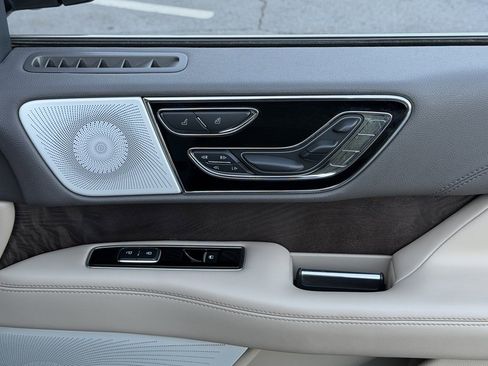 Used 2022 Lincoln Navigator Reserve image 37