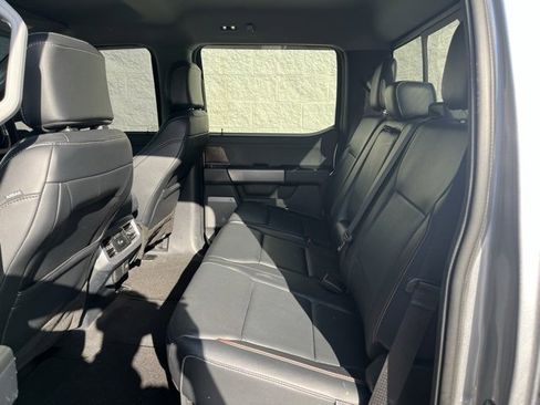 Used 2024 Ford F250 Lariat w/ Chrome Package image 5