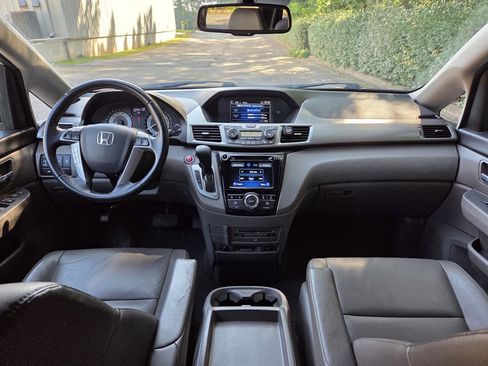 Used 2016 Honda Odyssey EX-L image 19