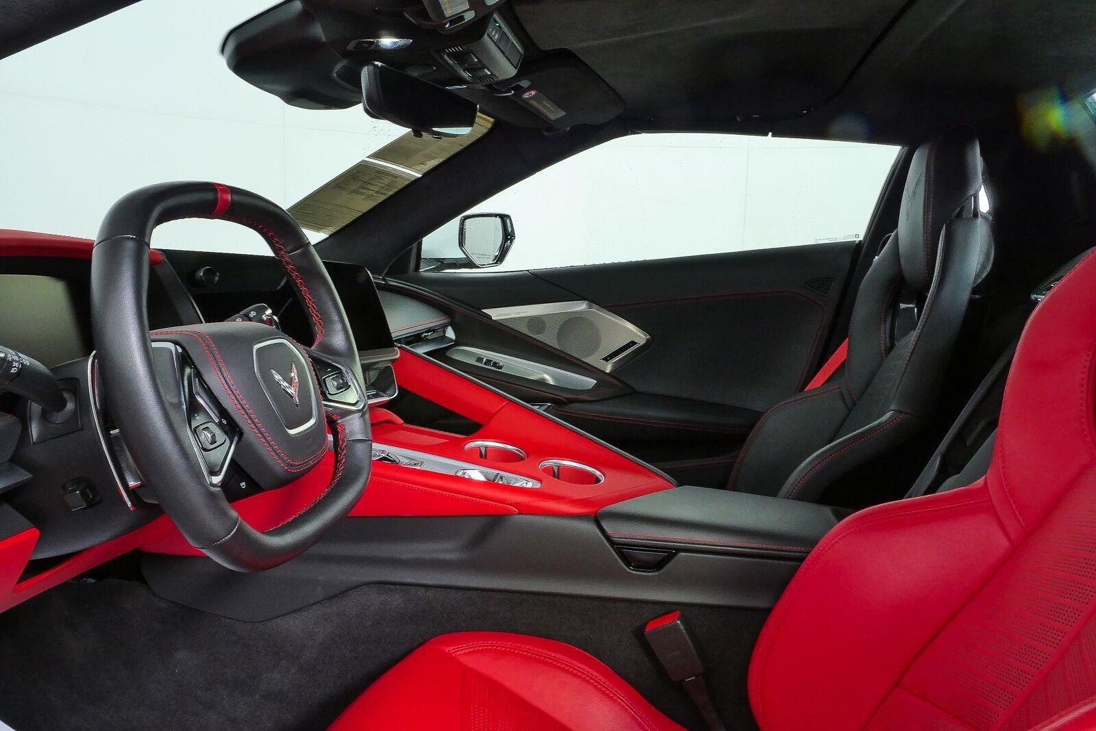 Used 2026 Chevrolet Corvette Stingray Premium Conv w/ Z51 Performance Package RWD image 5