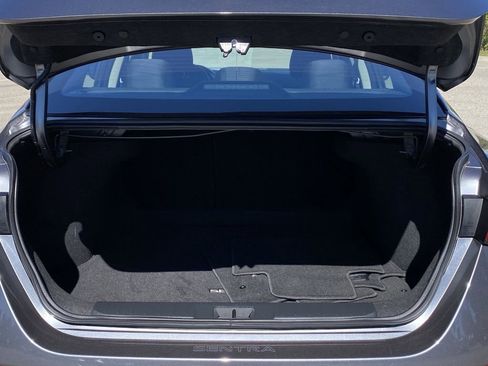 Used 2025 Nissan Sentra S image 19