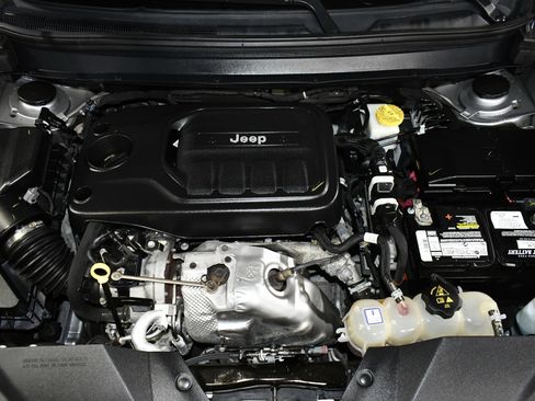 Used 2019 Jeep Cherokee Limited image 93