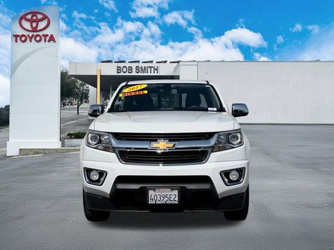Used 2017 Chevrolet Colorado LT w/ Luxury Package, Chrome RWD image 3