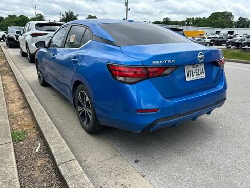 Used 2022 Nissan Sentra SV FWD image 2