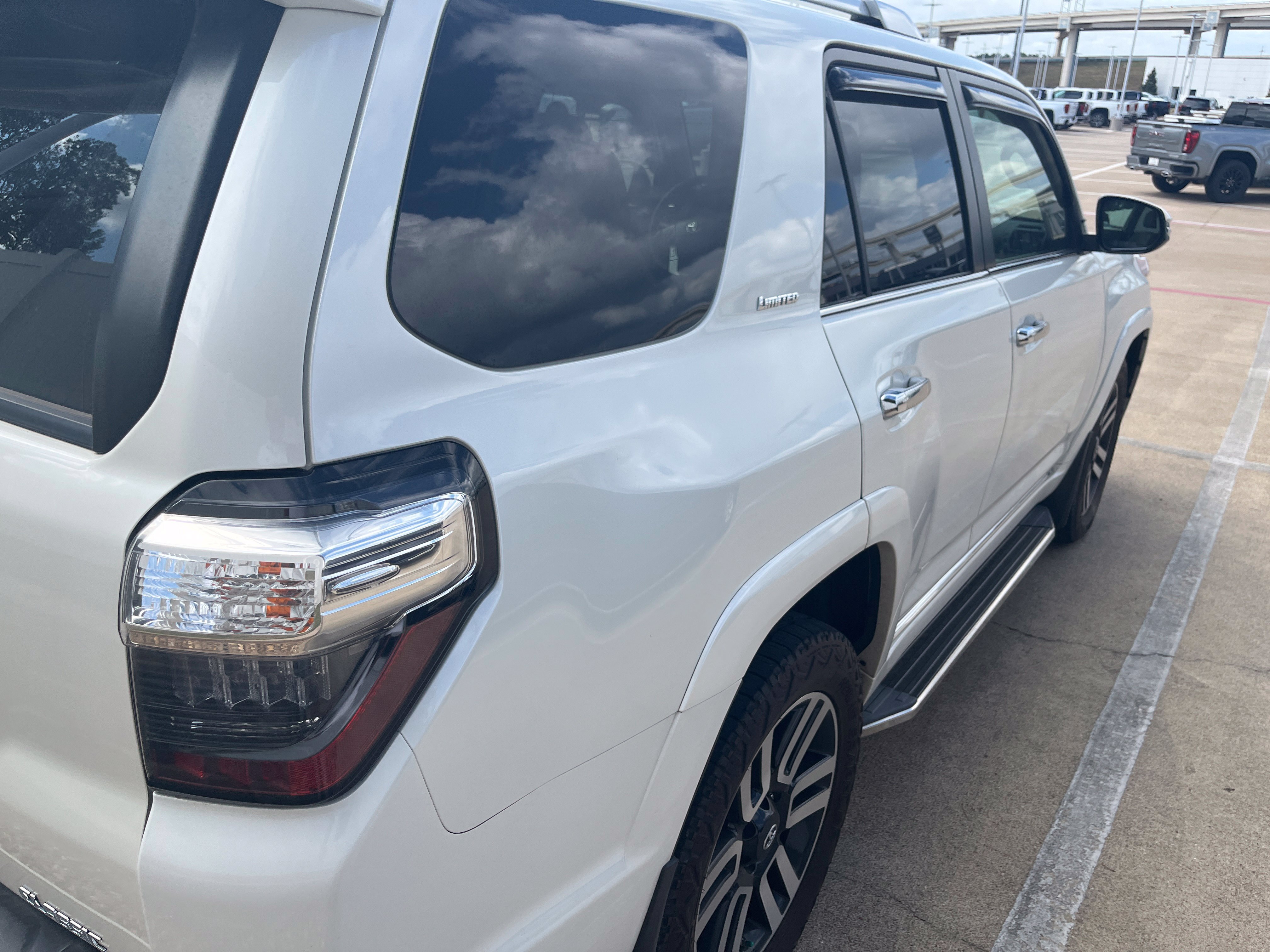 Used 2020 Toyota 4Runner Limited AWD/4WD image 6