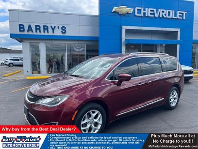 Used 2018 Chrysler Pacifica Touring-L w/ Tire & Wheel Group