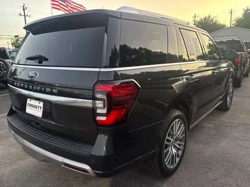 Used 2022 Ford Expedition Platinum RWD image 7