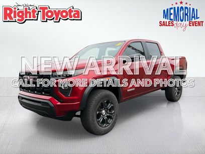 Used 2024 GMC Canyon Elevation