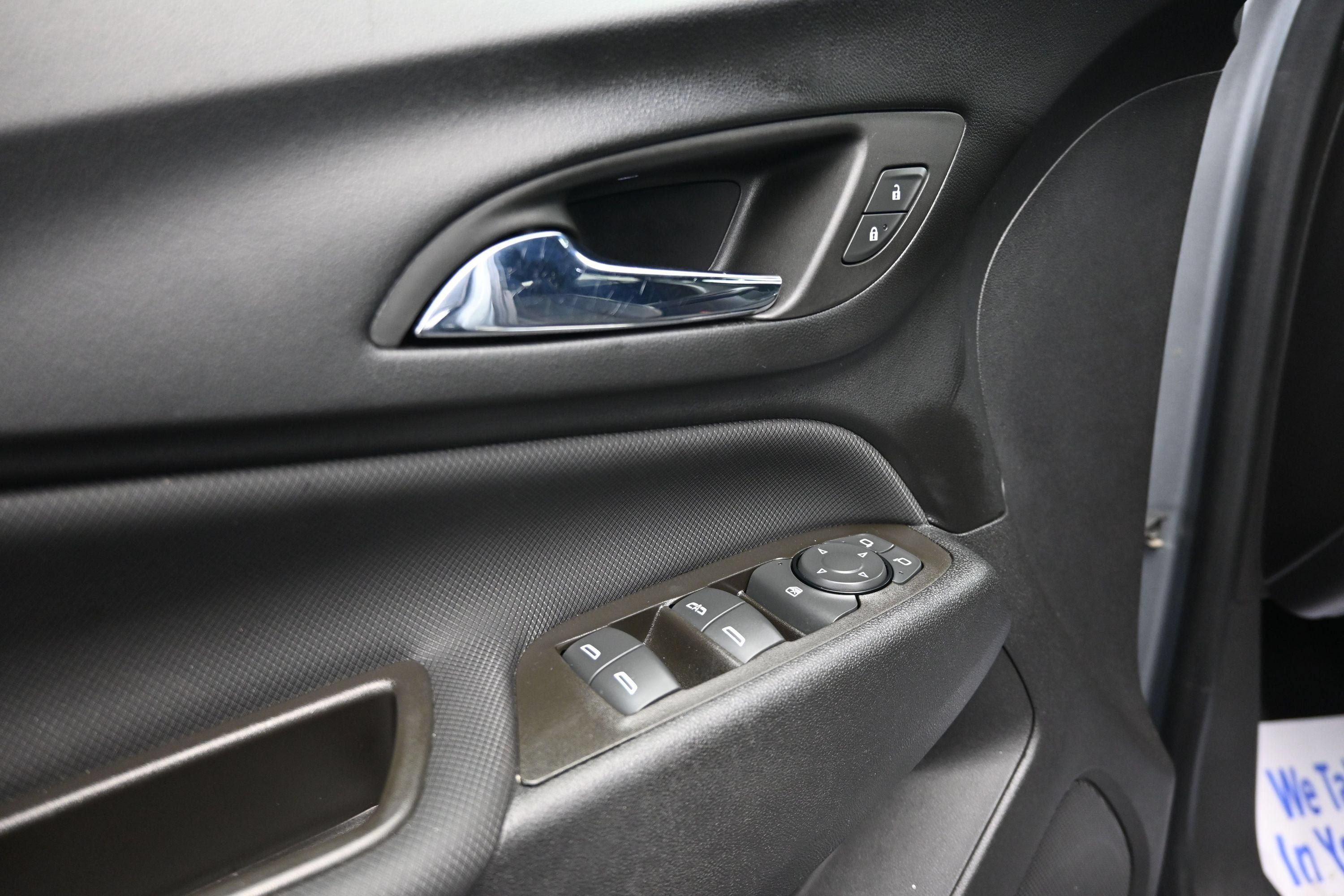 Certified 2023 Chevrolet Equinox RS FWD image 26