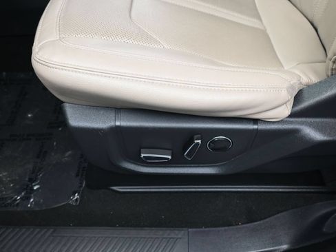 Used 2024 Ford Expedition Max Limited RWD image 16