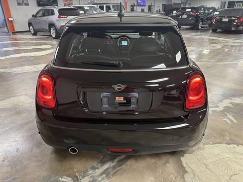 Used 2020 MINI Cooper 2-Door Hardtop FWD image 10