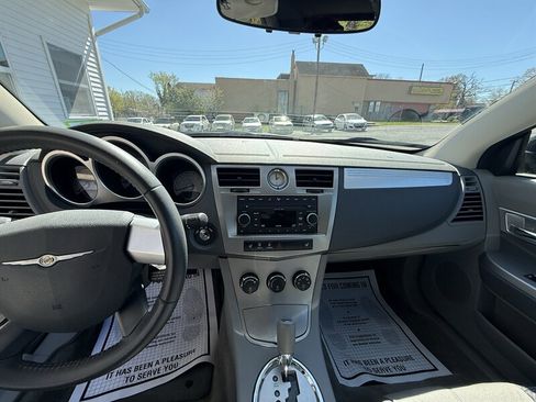 Used 2008 Chrysler Sebring Touring w/ Special Touring Group image 11