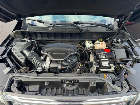 Used 2019 GMC Acadia Denali w/ LPO, Floor Liner Package AWD/4WD image 8