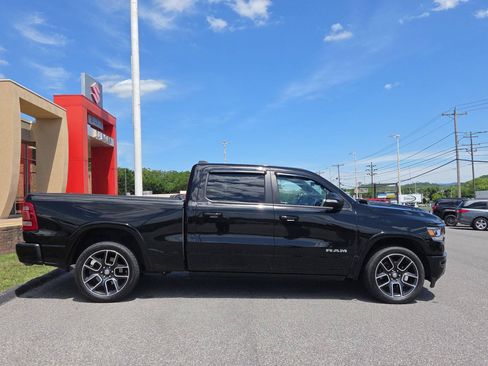 Used 2019 RAM 1500 Laramie AWD/4WD image 2