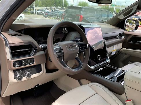 New 2026 GMC Yukon Denali w/ Sun & Power Step Package AWD/4WD image 10