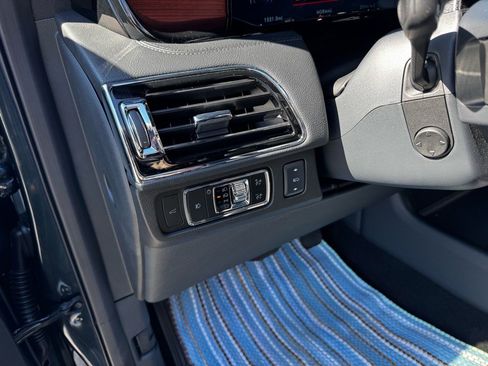 Used 2024 Lincoln Navigator L Reserve image 19