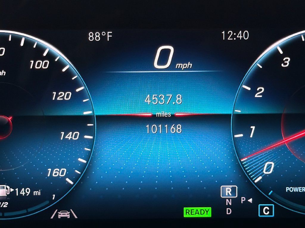 Used 2020 Mercedes-Benz GLE 450 4MATIC image 27