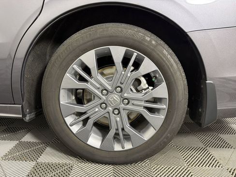 Used 2025 Honda Odyssey Touring image 19