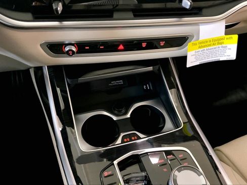 New 2026 BMW X7 M60i image 20