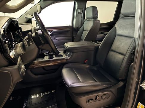 Used 2024 Chevrolet Silverado 1500 RST w/ Convenience Package II image 11