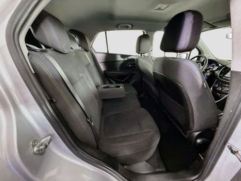 Used 2019 Chevrolet Trax LS FWD image 25