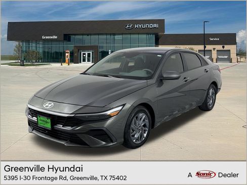Used 2024 Hyundai Elantra SEL FWD image 1