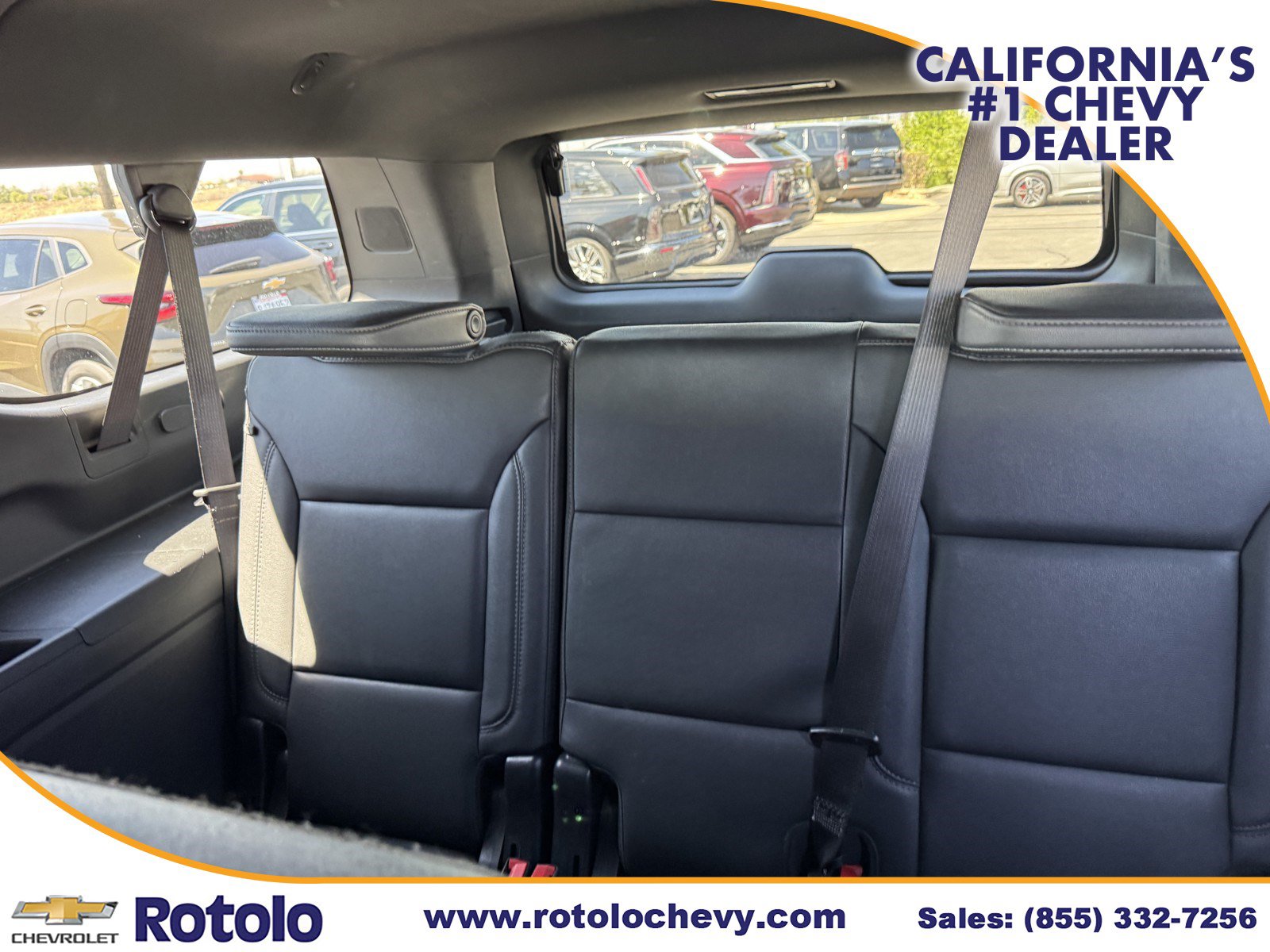 Used 2025 Chevrolet Suburban LT RWD image 15