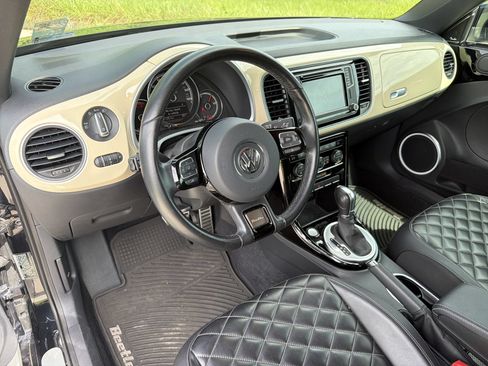 Used 2019 Volkswagen Beetle 2.0T FWD image 13