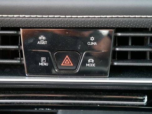 Certified 2026 Volkswagen Atlas SE AWD/4WD image 30