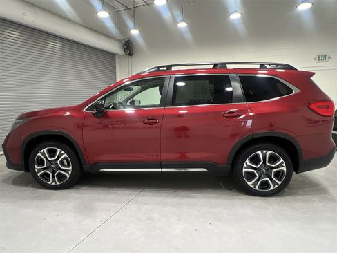 Used 2024 Subaru Ascent Limited w/ Technology Package image 5