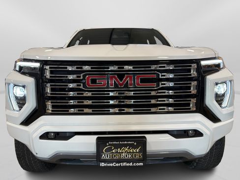 Used 2023 GMC Canyon Denali AWD/4WD image 10