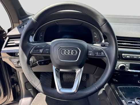 Used 2018 Audi Q7 3.0T Prestige w/ Prestige Package AWD/4WD image 25
