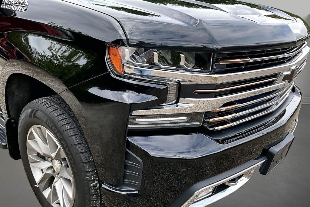 Used 2020 Chevrolet Silverado 1500 High Country w/ Z71 Off-Road Package AWD/4WD image 32