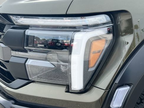 Used 2025 Ford F150 Raptor AWD/4WD image 6