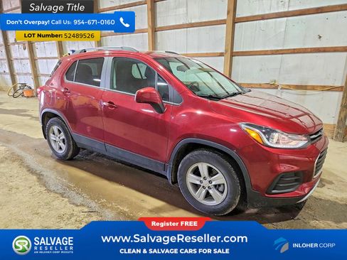 Used 2021 Chevrolet Trax LT w/ LT Convenience Package FWD image 5