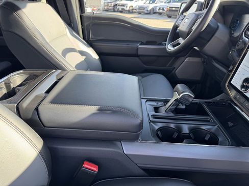 Used 2025 Ford F150 Lightning Lariat AWD/4WD image 6