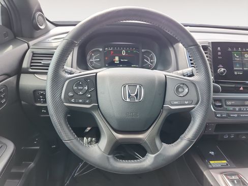 Used 2025 Honda Passport EX-L image 12
