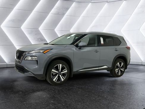 Used 2023 Nissan Rogue SL w/ SL Premium Package AWD/4WD image 3