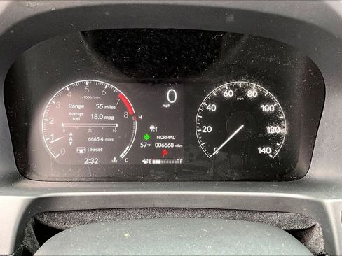 Used 2025 Honda Ridgeline Sport image 12