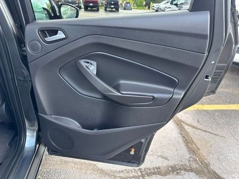 Used 2017 Ford Escape Titanium AWD/4WD image 22