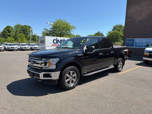 Used 2018 Ford F150 XLT w/ Equipment Group 302A Luxury AWD/4WD image 5