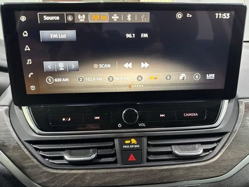 Used 2023 Nissan Altima 2.5 SL AWD/4WD image 4