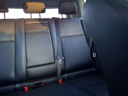 Used 2015 Mercedes-Benz GLK 350 4MATIC image 20