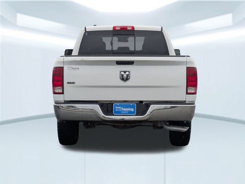 Used 2020 RAM 1500 Classic SLT image 5