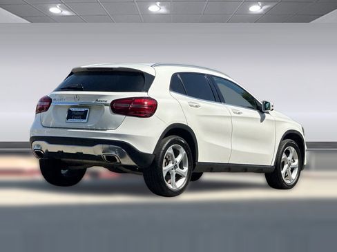 Used 2018 Mercedes-Benz GLA 250 4MATIC image 8