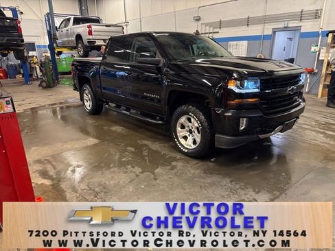 Used 2018 Chevrolet Silverado 1500 LT w/ All Star Edition image 8