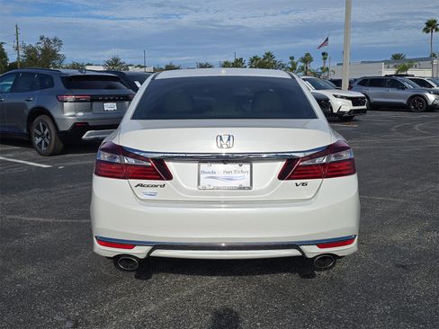 Used 2017 Honda Accord EX-L image 5