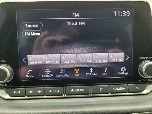 Used 2023 Nissan Rogue SV FWD image 25